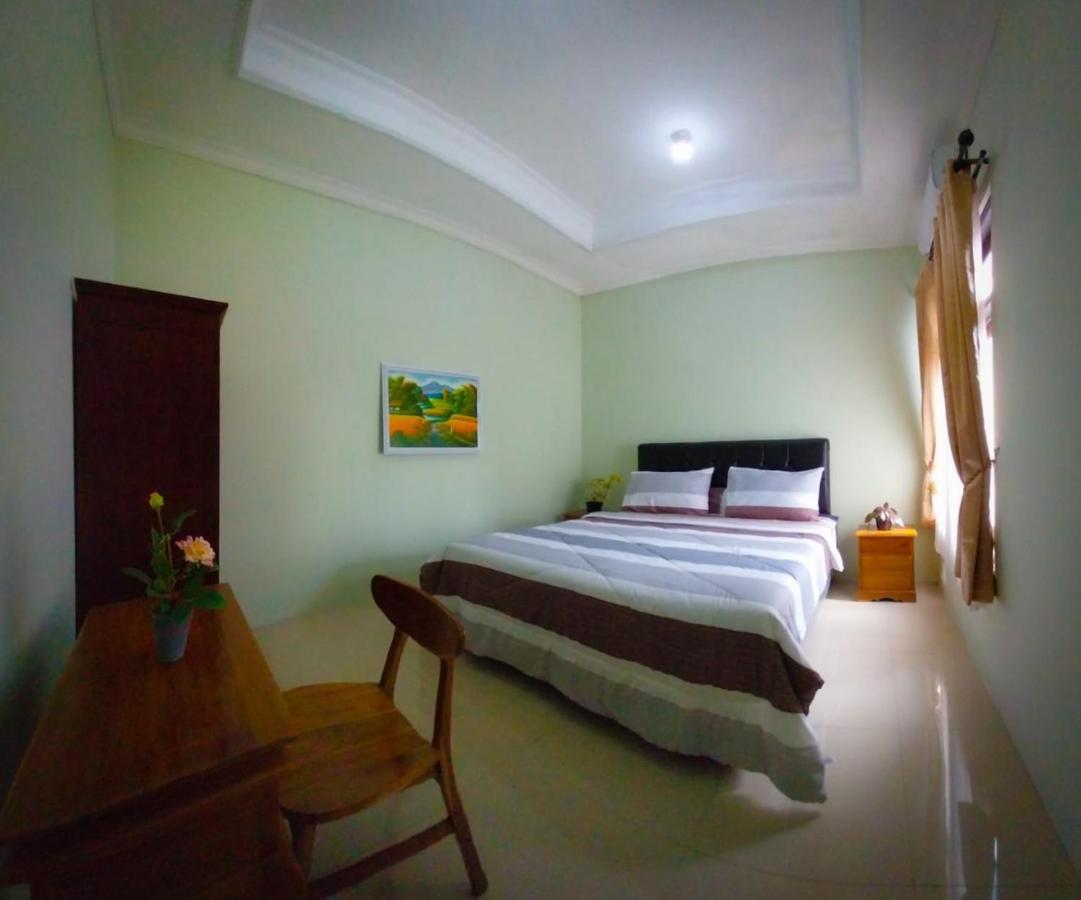 Gated 3Br Residence - 10 Mins From Malioboro Джокьякарта Экстерьер фото